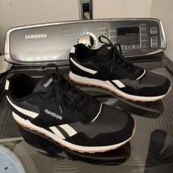 Reebok Classic Nylon Black Size 12 $40