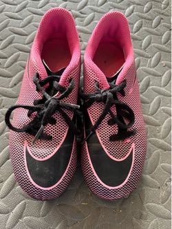 Girl’s soccer cleats
