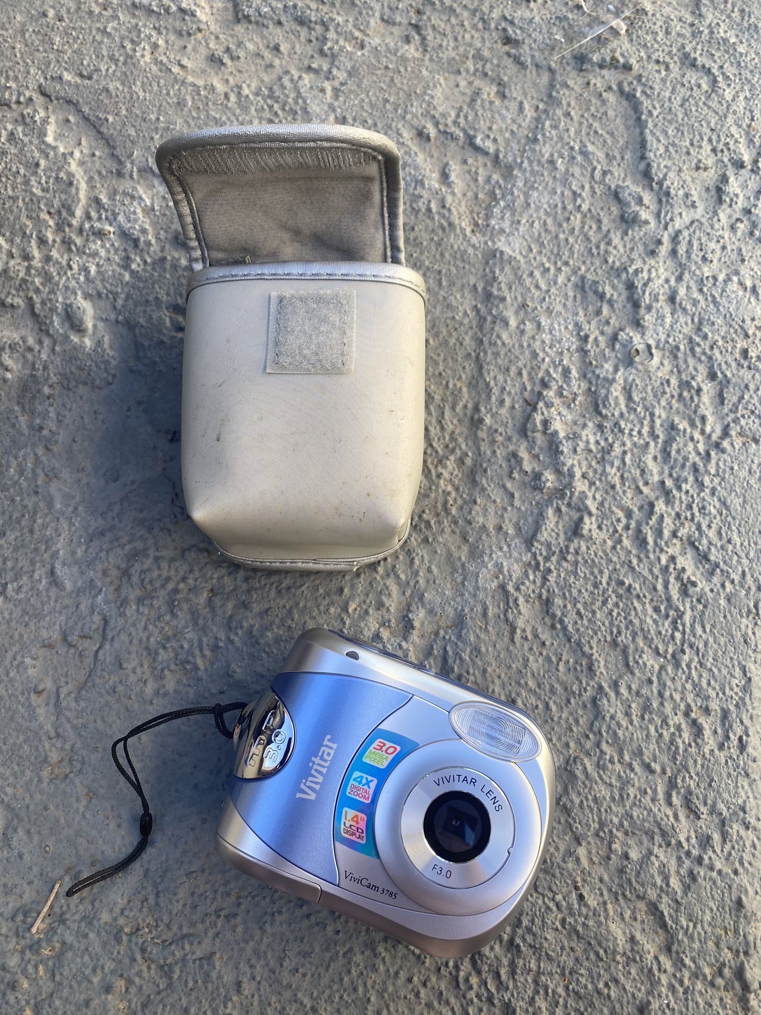 3.0 Vivtar Digital Camera 