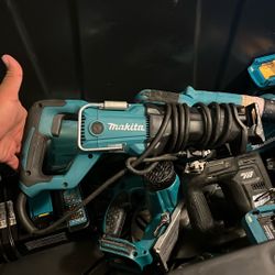 Makita Electric Sawzall