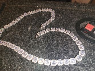 Diamonds Necklace 