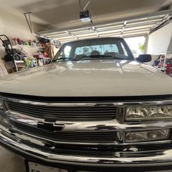 OBS HEADLIGHTS AND GRILL
