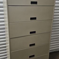 Mint Shelf Cabinet With Lock & Keys