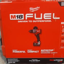 Milwaukee 1/2" Hammer Drill/Driver Kit Brand New