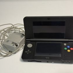 Rare New Nintendo 3DS Super Mario Black Friday Edition - with Charger
