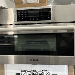 Bosch Benchmark Series 30” Electric Speed Wall Oven 