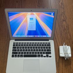 MacBook Air 13” 2017/8GB RAM/128GB SSD/Good Battery Cycle