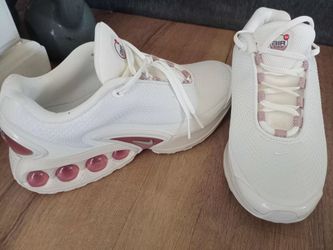 Nike Air Max DM Women's Size 8