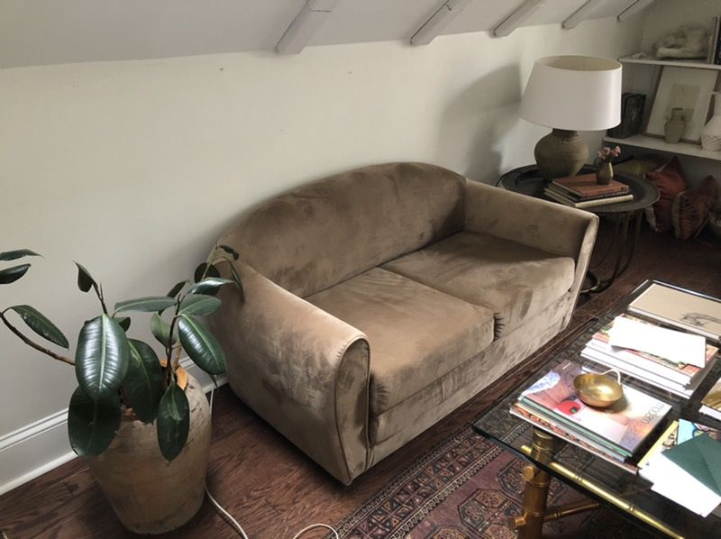 Urban outfitters velvet love seat/ bed