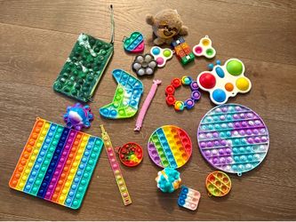 Large sensory fidget toy lot – Pop-Its, dimples, keychains, and sensory toys