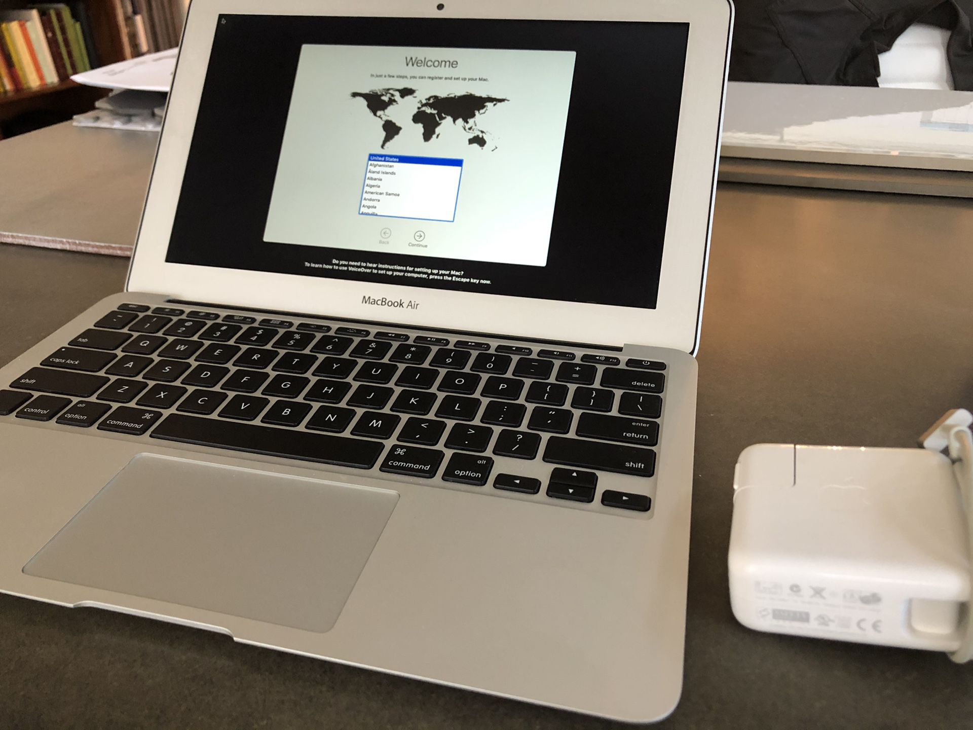 MacBook Air 11” (early 2015)