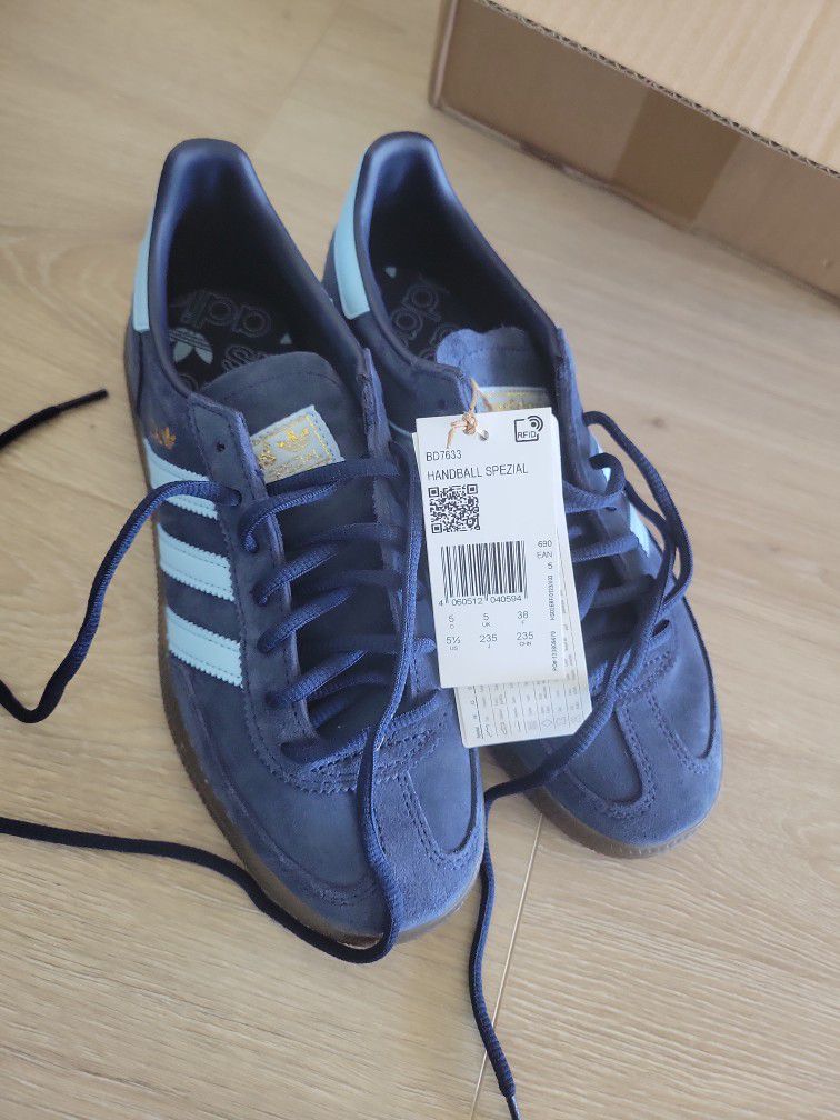 Adidas Spezial BRAND NEW! STILL IN BOX WITH TAGS 