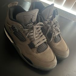 Jordan 4s 10.5