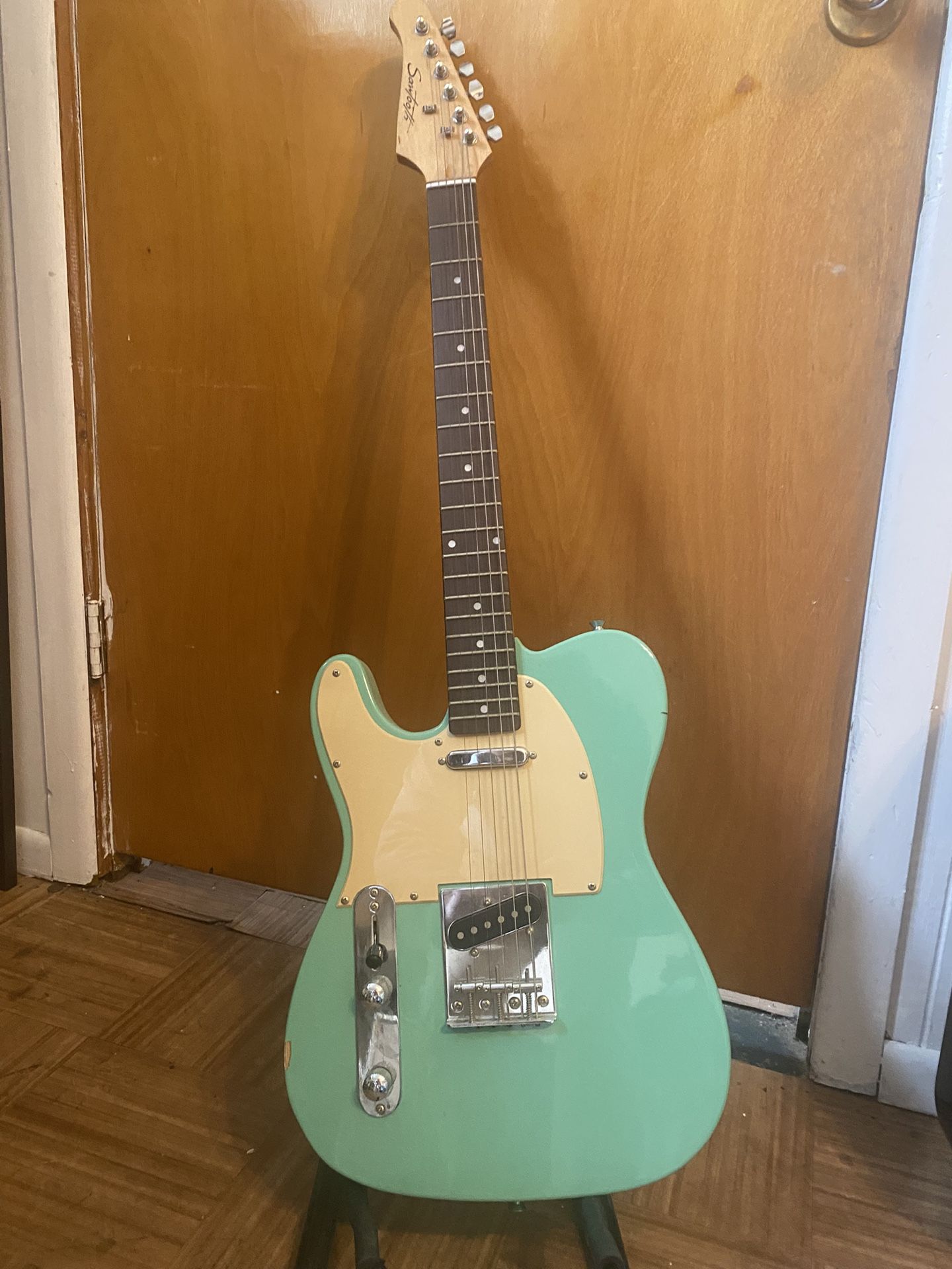 Sawtooth Electrical Guitar