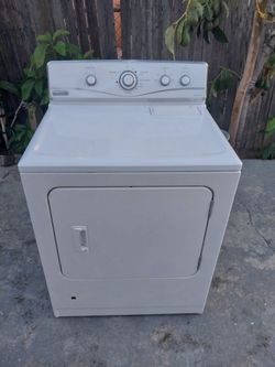 MAYTAG LARGE CAPACITY GAS DRYER ⛽️