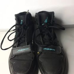 Air Jordan Black 1 Flight Strap Basketball Shoes Size 10 628584 090 for Sale in Camarillo CA OfferUp
