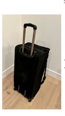 Victorinox Swisswerks Black Large 30" Wheeled Rolling Duffel Travel Bag