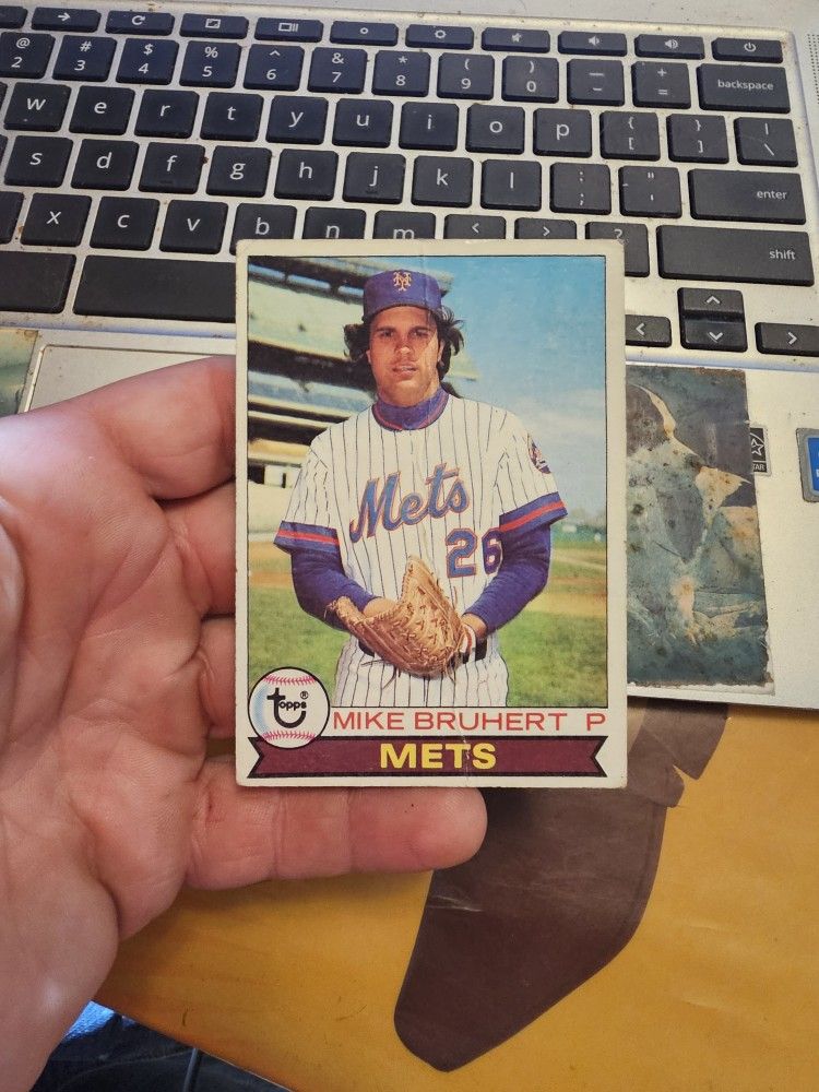 Mike Bruhert Baseball Card