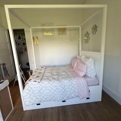 Restoration Hardware Bed And Desk