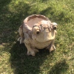 New Flower Pots Made Out Of Resin Perfect Gift 