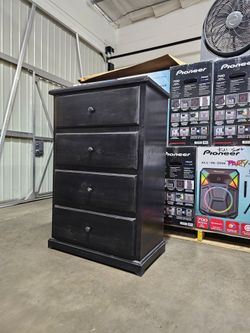 Black Wood 4-Drawer Dresser