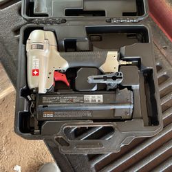 Porter Cable 18 Gauge Nail Gun