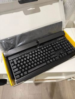 Corsair K70 RGB MK.2 Mechanical Gaming Keyboard