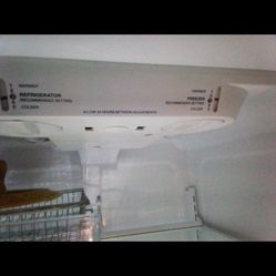 Whirlpool Refrigerator With ice maker