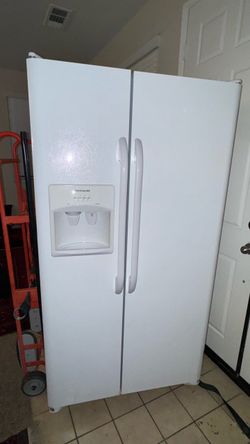 Frigidaire Refrigerator