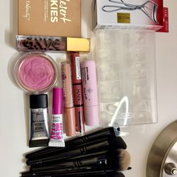 Makeup Bundle✨