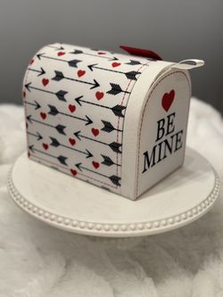 Valentine’s Day mailbox