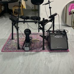  Alesis Nitro Mesh 8-Piece Electronic Drum Set Plus Amp-$300 OBO