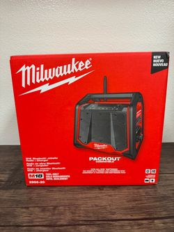 Milwaukee M18 Bluetooth Jobsite Radio + Charger