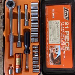 21 Piece Tool Set And Functioning Electric Drill.