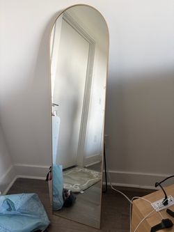 Mirror with Stand