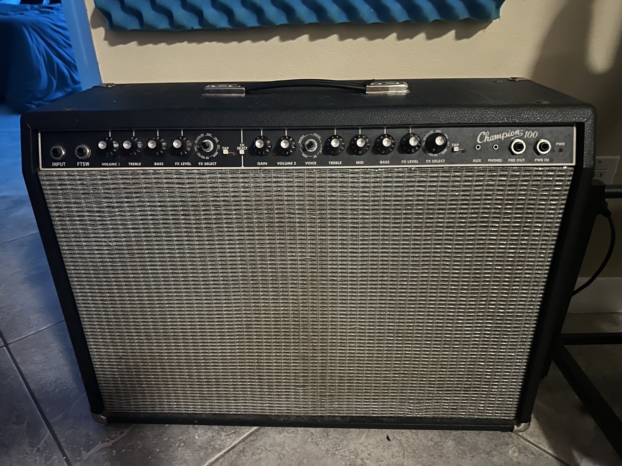 Fender champion 100