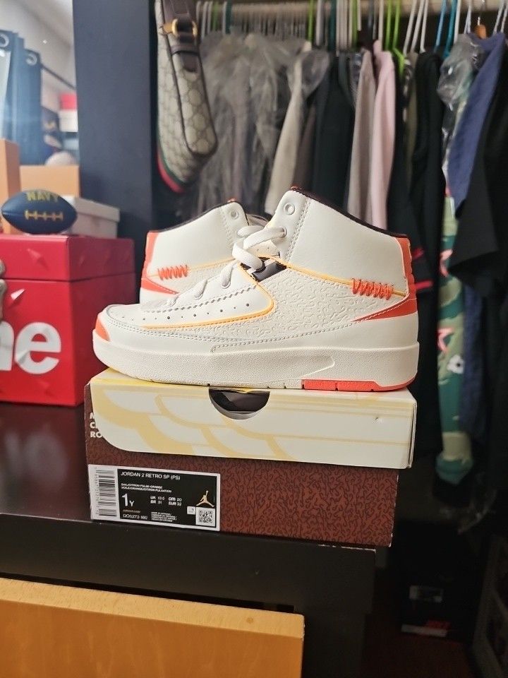 AIR JORDAN 2 RETRO
