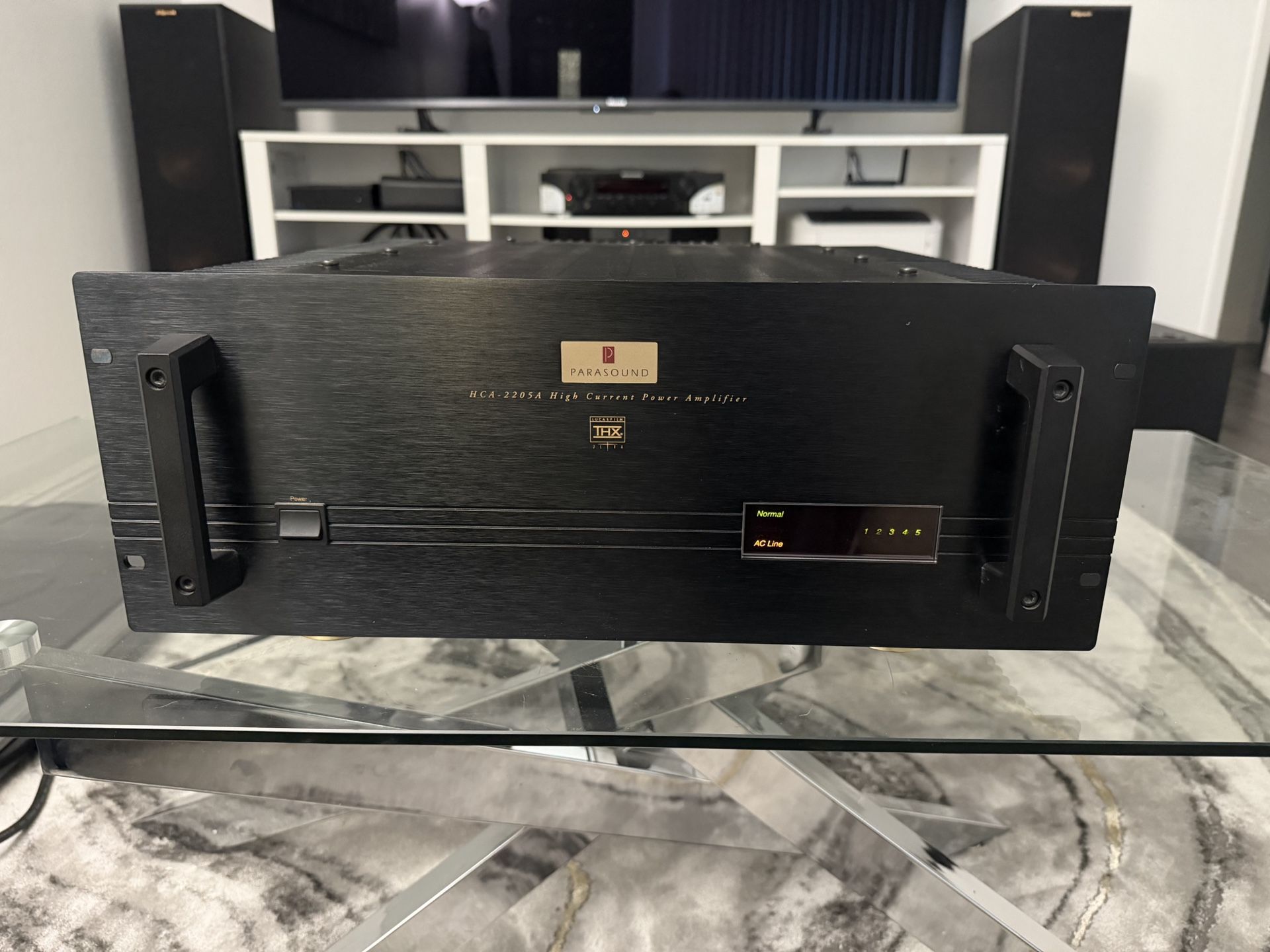 Parasound HCA-2205A Power Amplifier