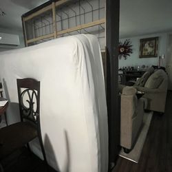 Queen Bed Mattress Set