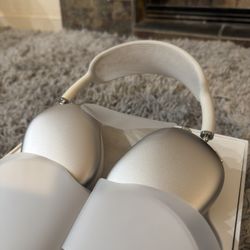 Apple AirPods Max (Starlight) – Gen 2 | Open Box