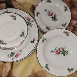 Victorian Rose
by Lynn's China dinewear set