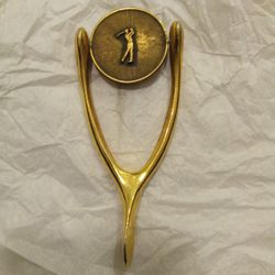 VINTAGE HOLE IN ONE WISH BONE METAL GOLF SCULPTURE 