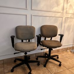 2 Office Chairs 
