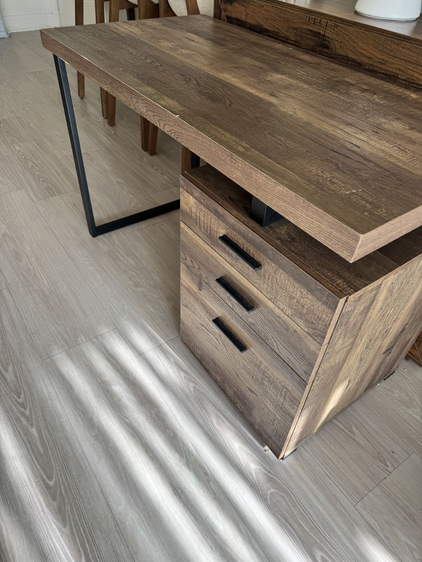 Office Desk With Drawers