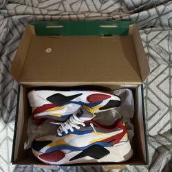 Pumas Men’s Size 9.5