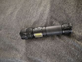 Chargeable flashlight