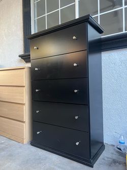 Tall Jumbo Dresser Ashley Furniture 5 Deep Drawers