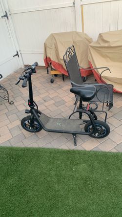 Sit down 36volt electric scooter with Charger working