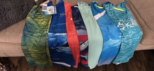 Men’s long sleeve shirts (medium)