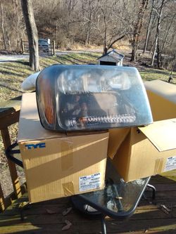 FREE Chevrolet Trailblazer Headlights 08 FREE